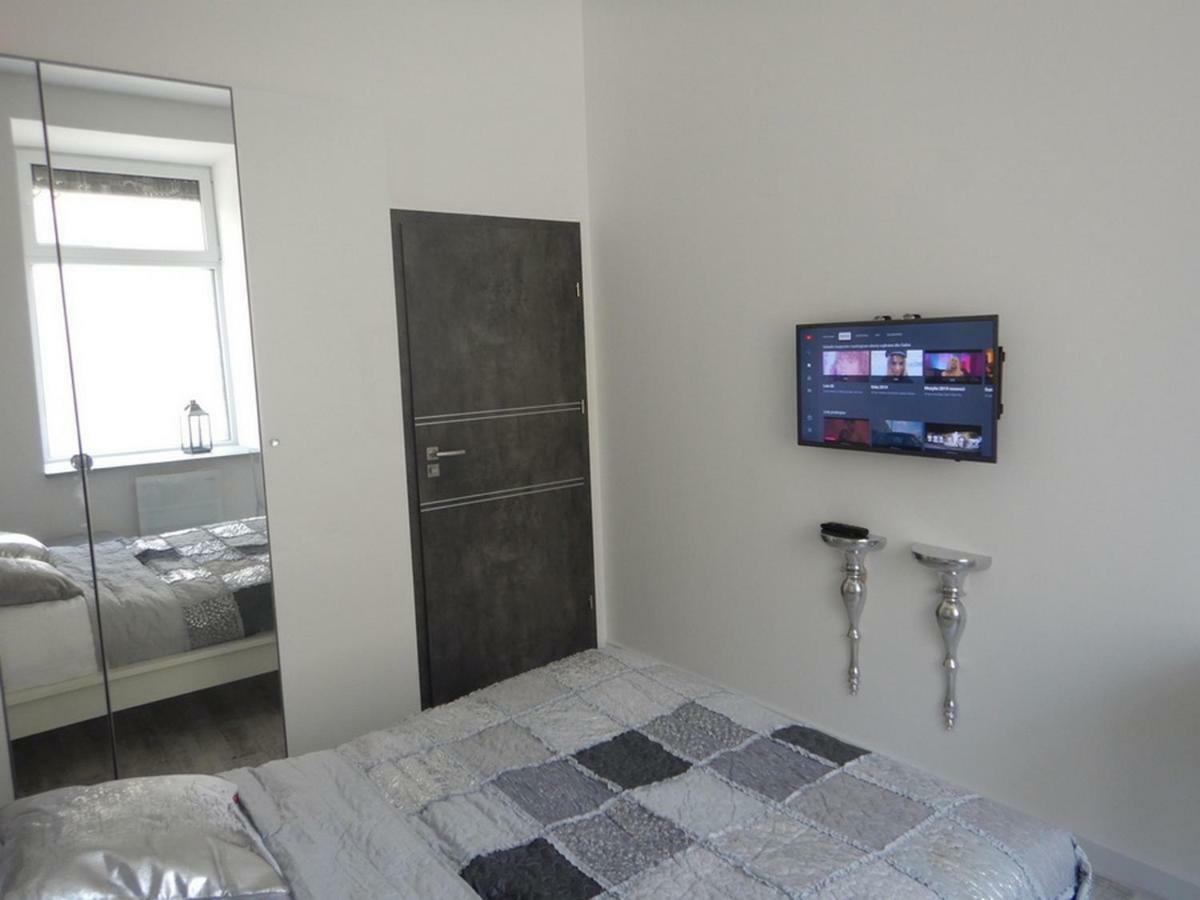 Apartamenty Centrum Z Wanna Dwuosobowa Piotrkow Trybunalski Exterior photo