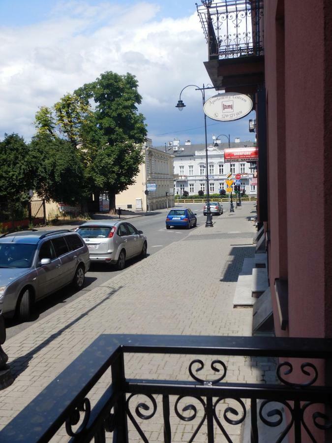 Apartamenty Centrum Z Wanna Dwuosobowa Piotrkow Trybunalski Exterior photo